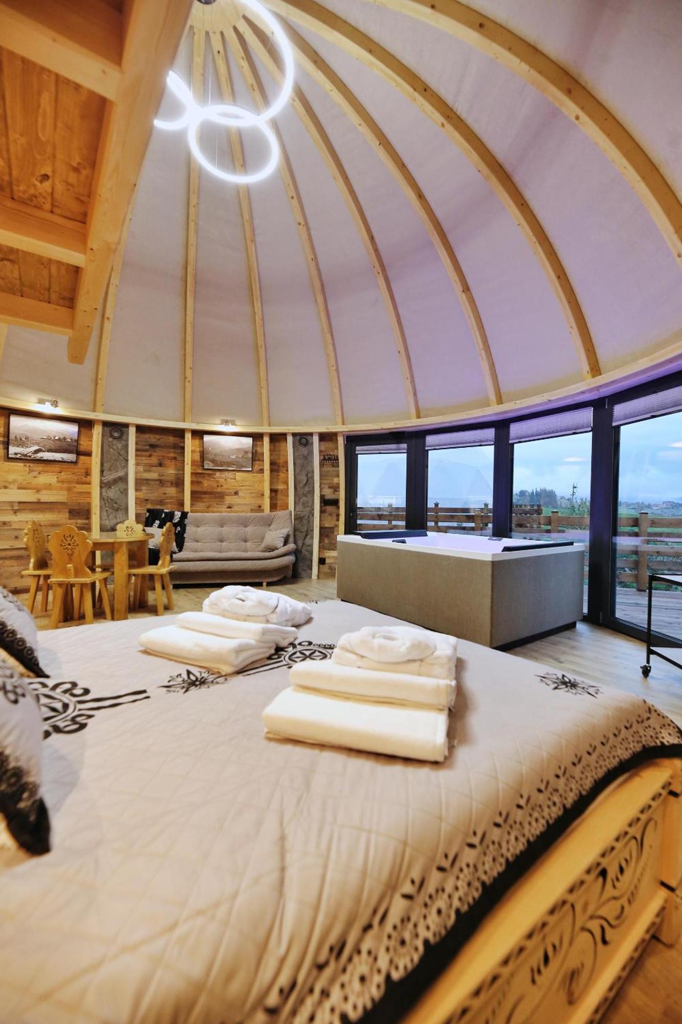 Tatry Mountain Glamp Z Jacuzzi Hotel Zakopane Exterior photo